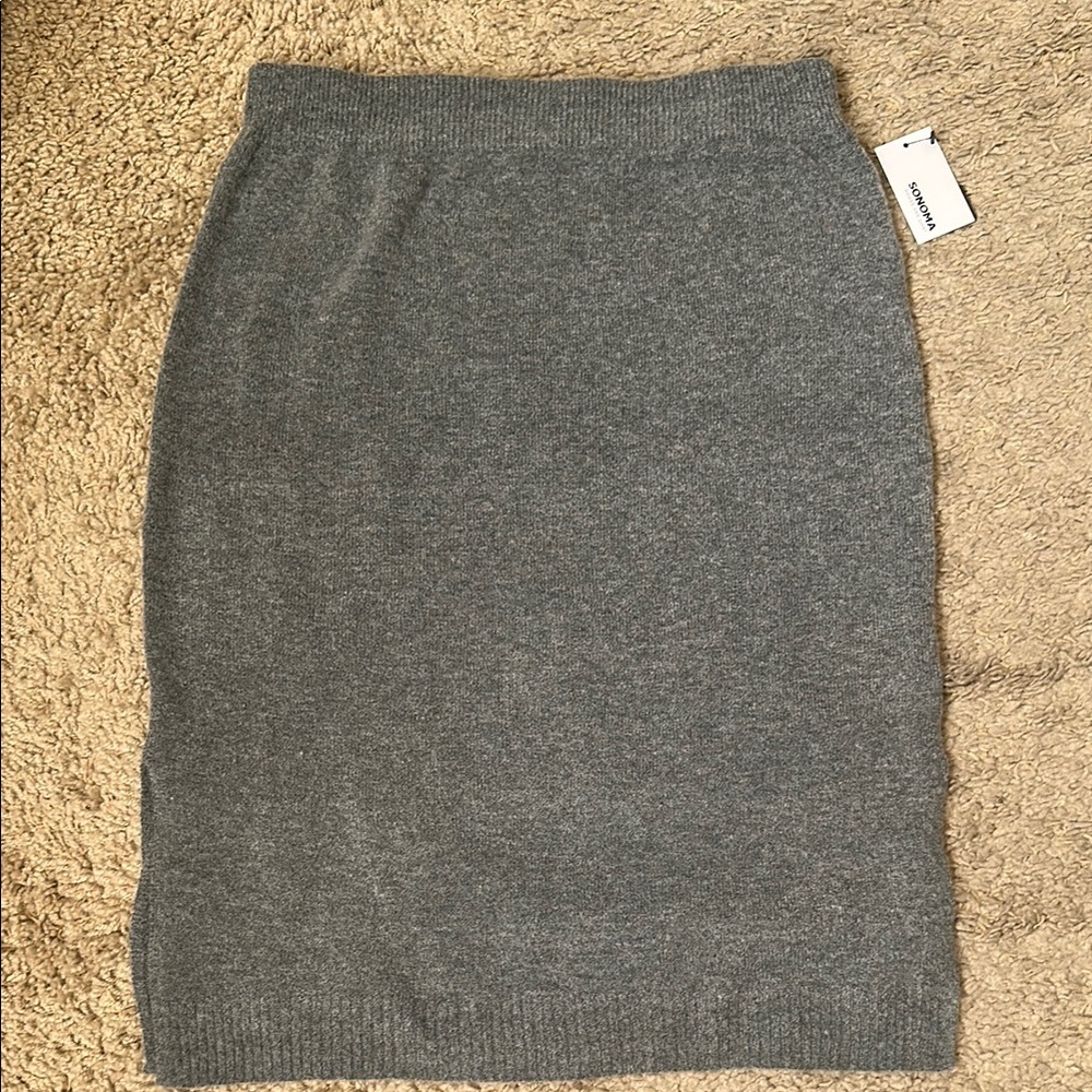 NWT Sonoma Petite Gray Skirt (LP)